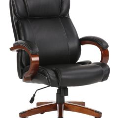 Кресло офисное BRABIX PREMIUM "Magnum EX-701" (дерево, рециклированная кожа, черное) 531827 в Набережных Челнах - naberezhnye-chelny.mebel24.online | фото