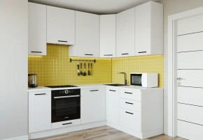 Кухонный гарнитур Белый Глянец 2200*1600 h950 (Стол. 26мм) в Набережных Челнах - naberezhnye-chelny.mebel24.online | фото 1